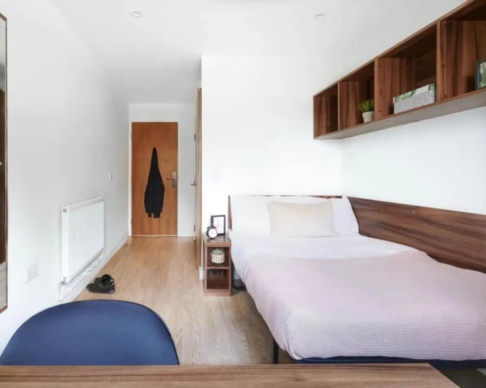 Zeni 5 Bed Apartment In Central 엑서터 외부 사진