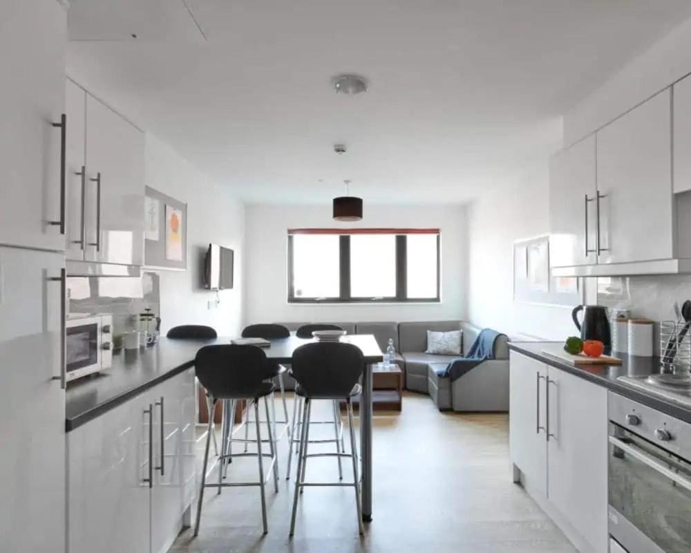 Zeni 5 Bed Apartment In Central 엑서터 외부 사진